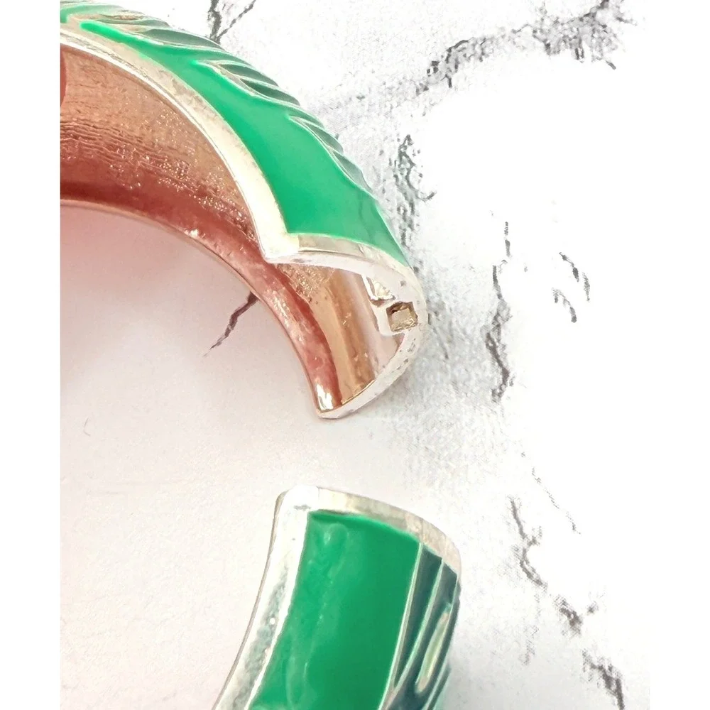 Sequin bold brand